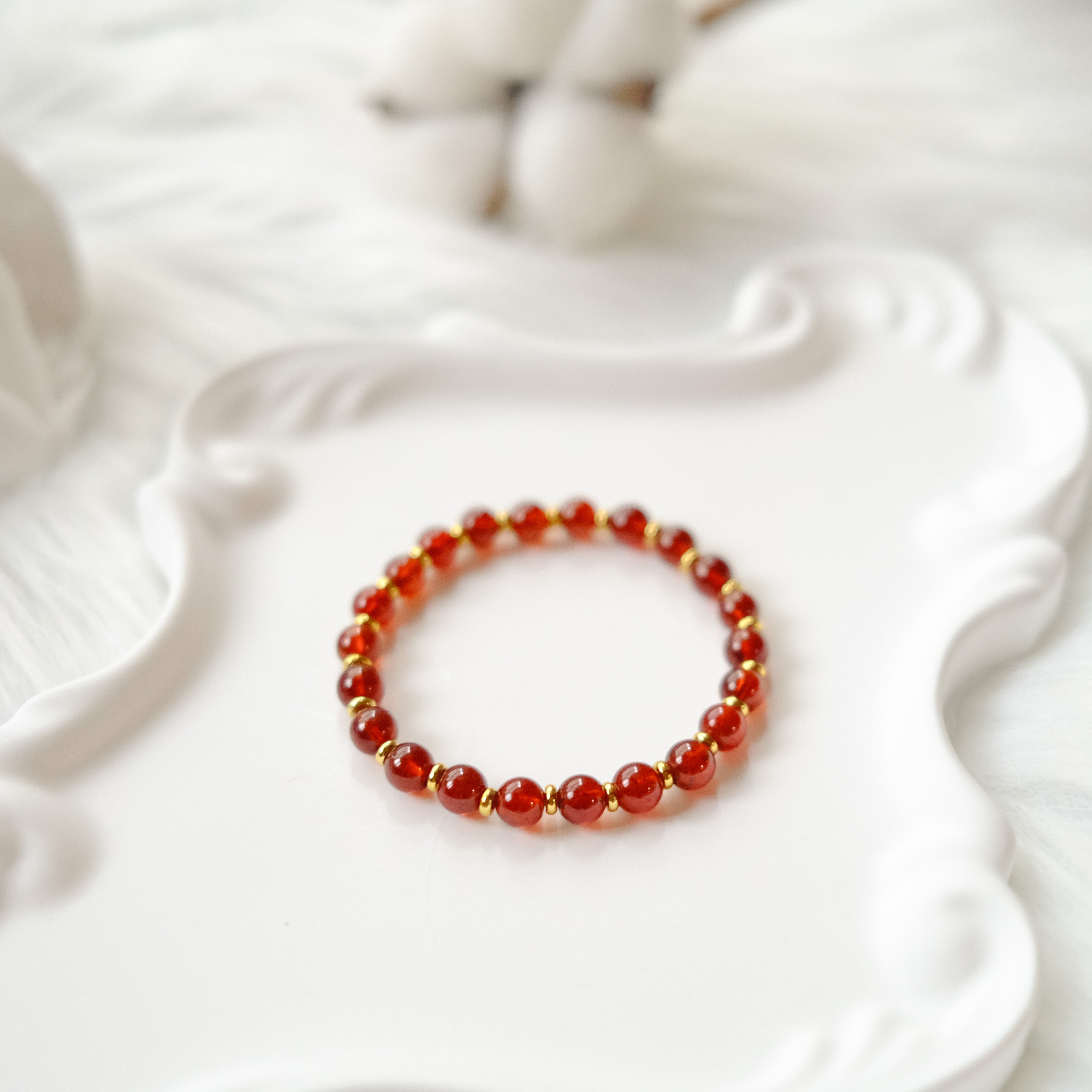 Vitality & Heart Energy – Garnet Bracelet
