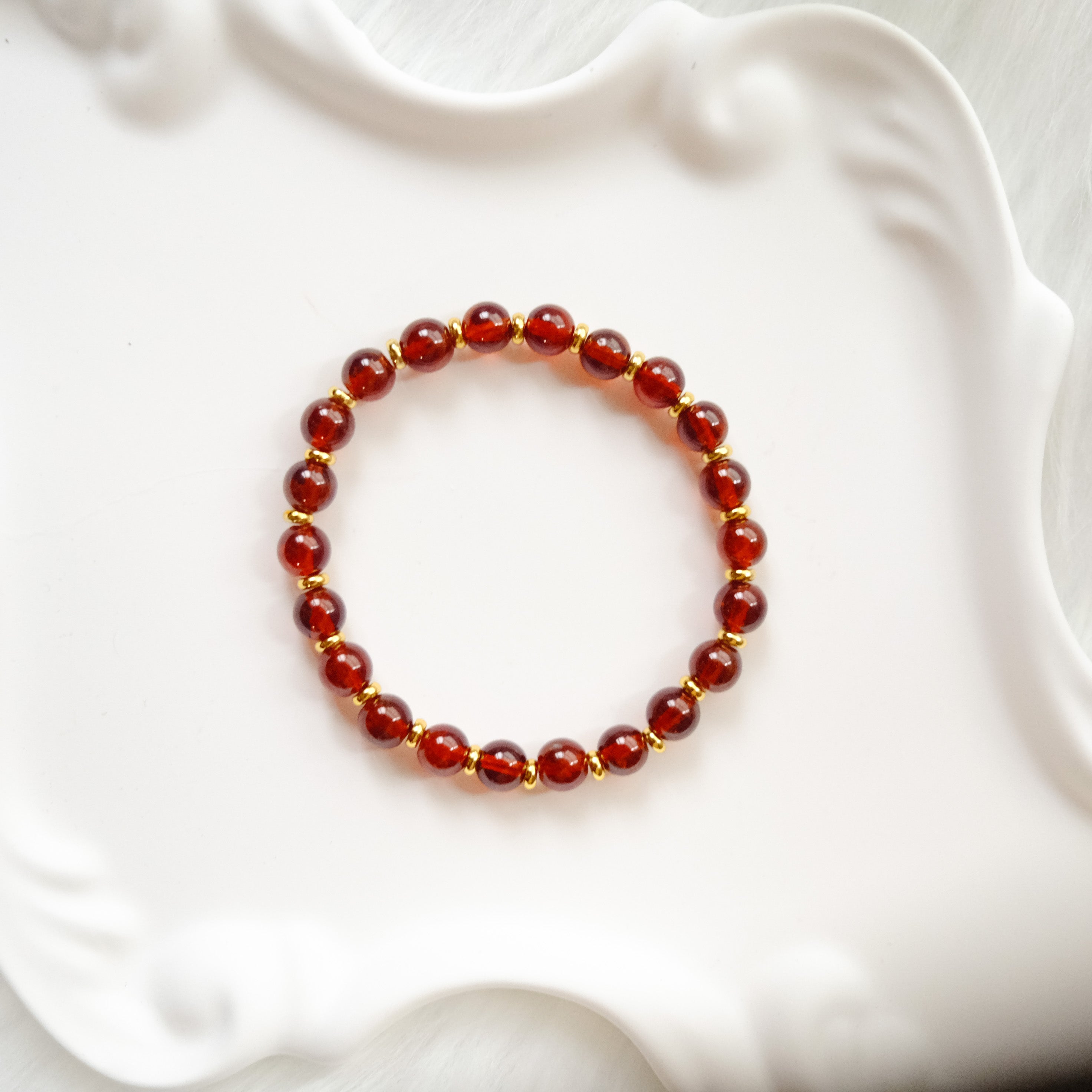 Vitality & Heart Energy – Garnet Bracelet