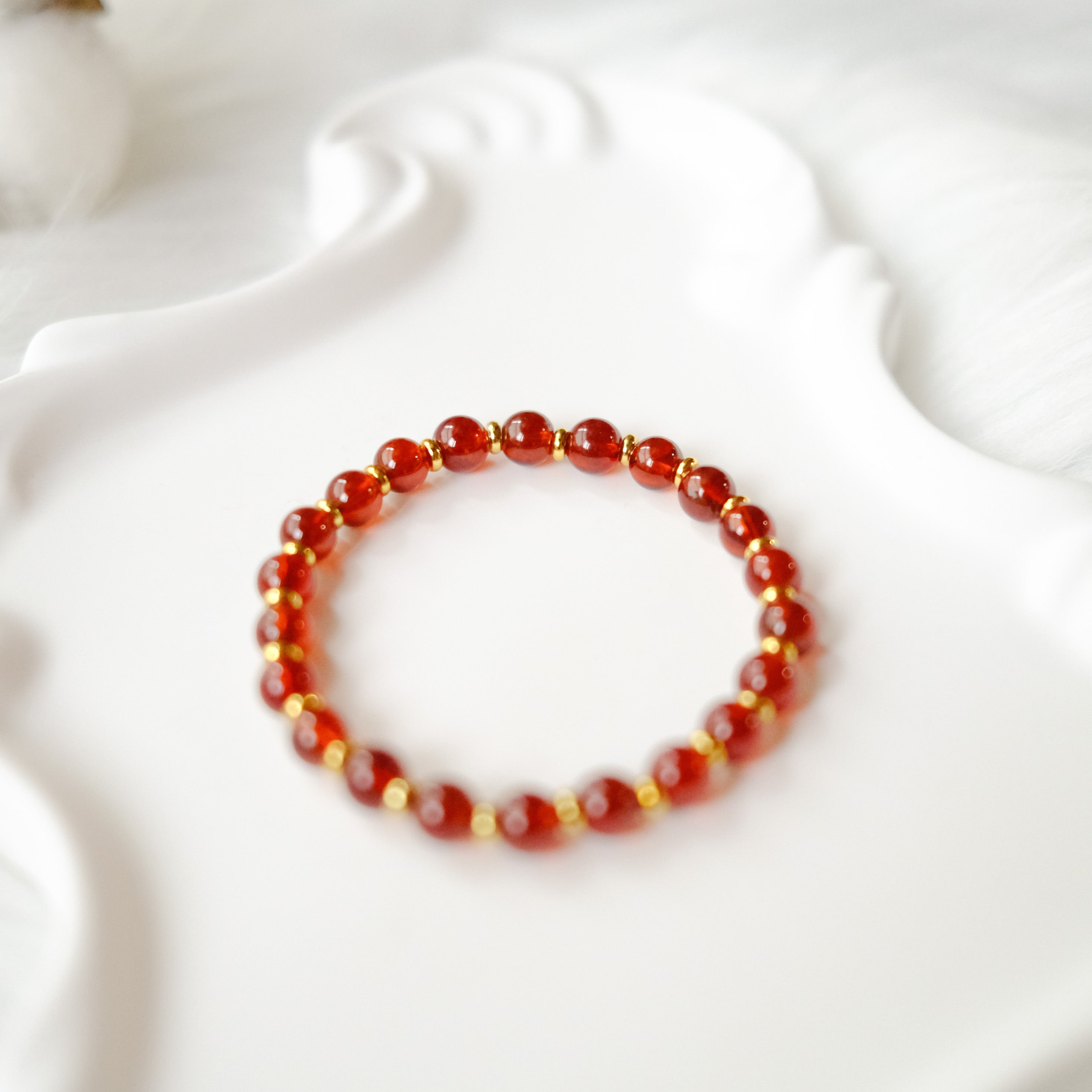 Vitality & Heart Energy – Garnet Bracelet