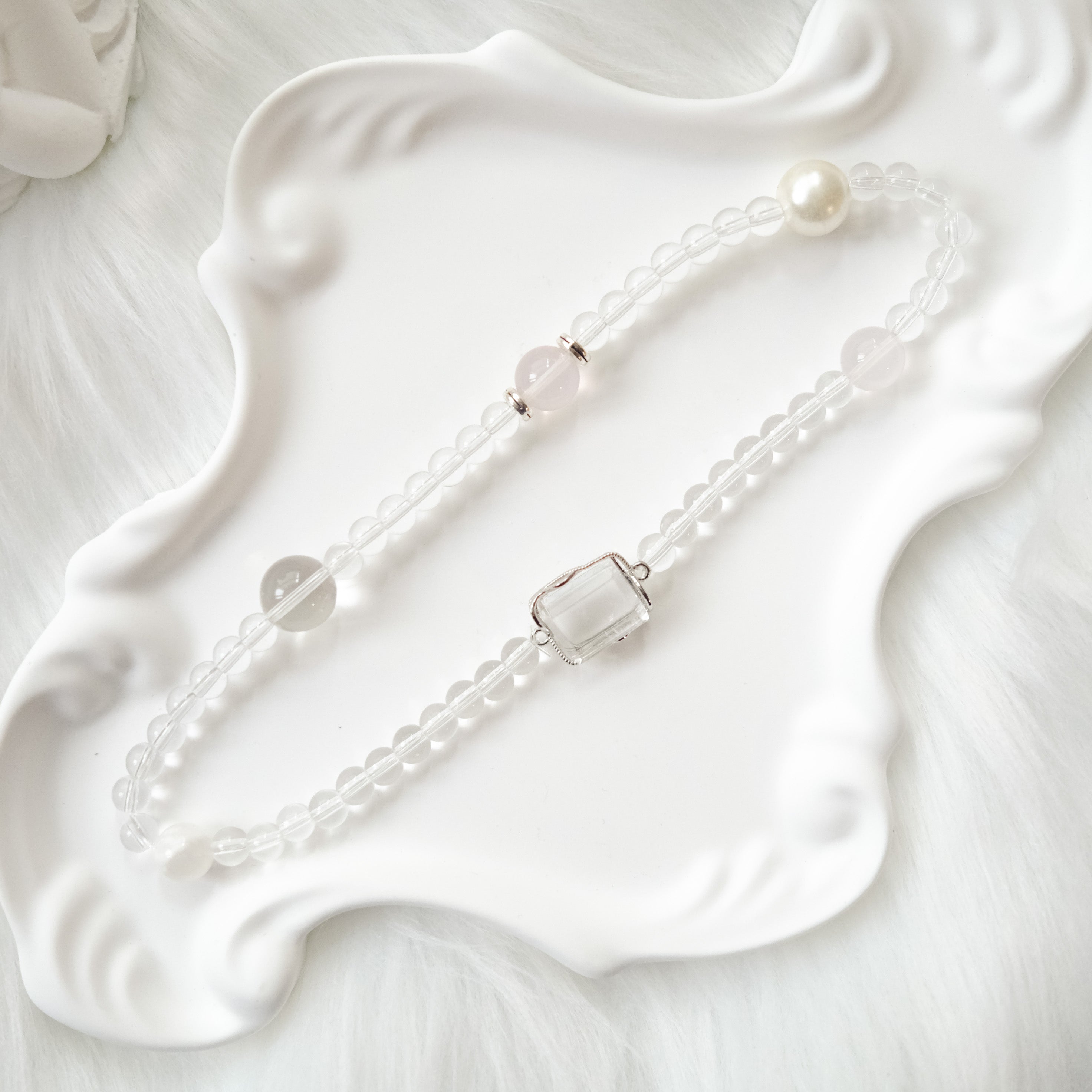Purity & Calm – Pearl, Clear Quartz & Snow Phantom Bracelet