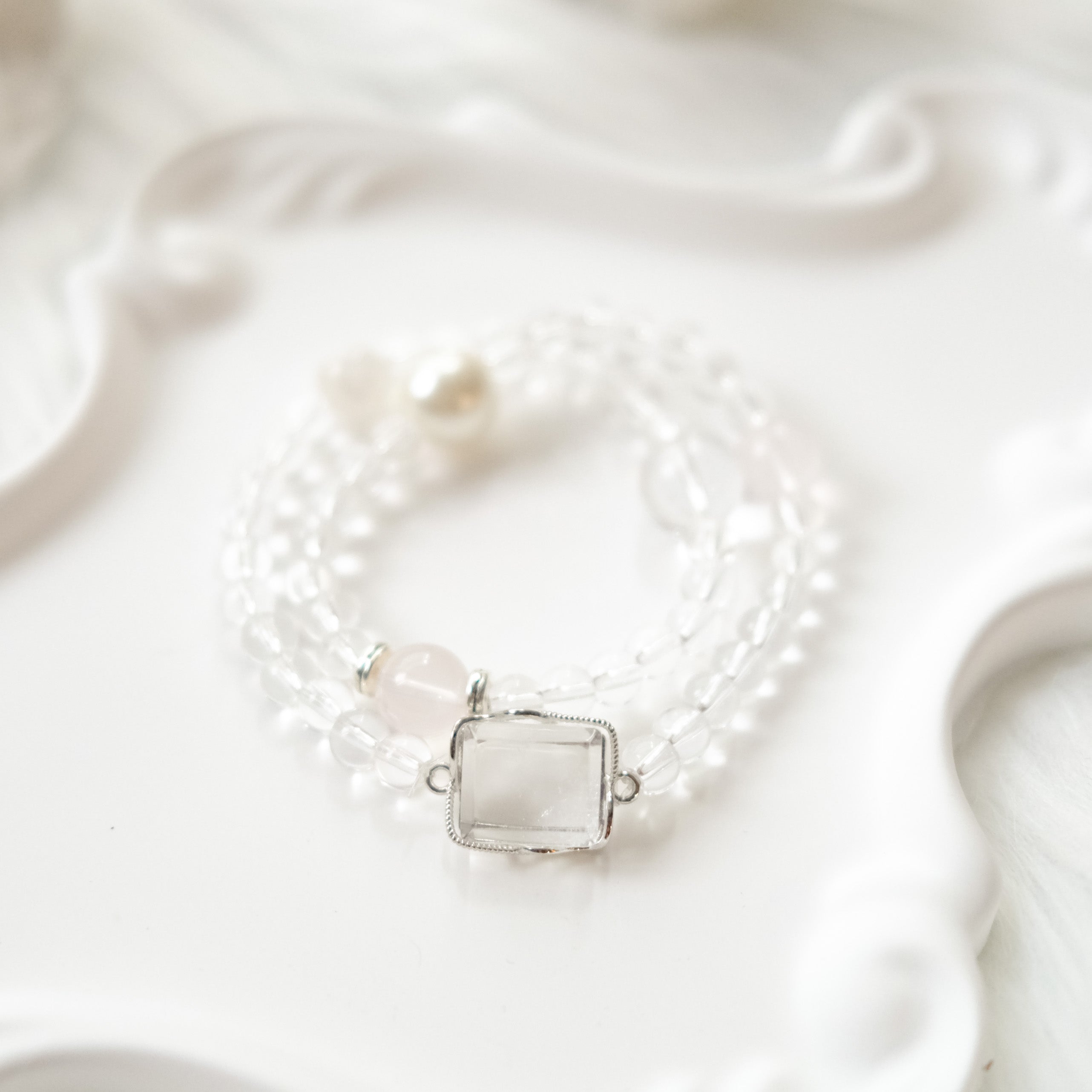 Purity & Calm – Pearl, Clear Quartz & Snow Phantom Bracelet