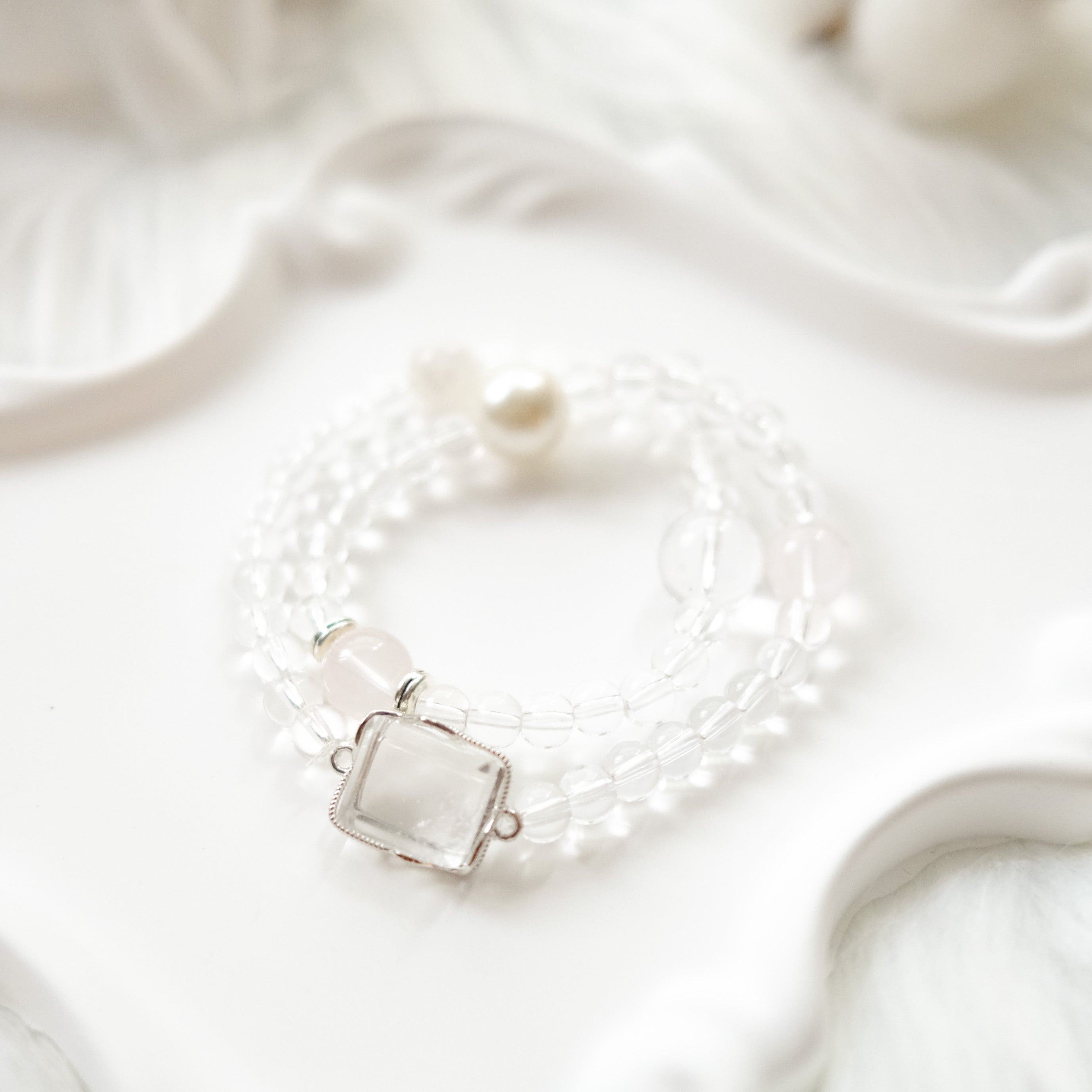 Purity & Calm – Pearl, Clear Quartz & Snow Phantom Bracelet
