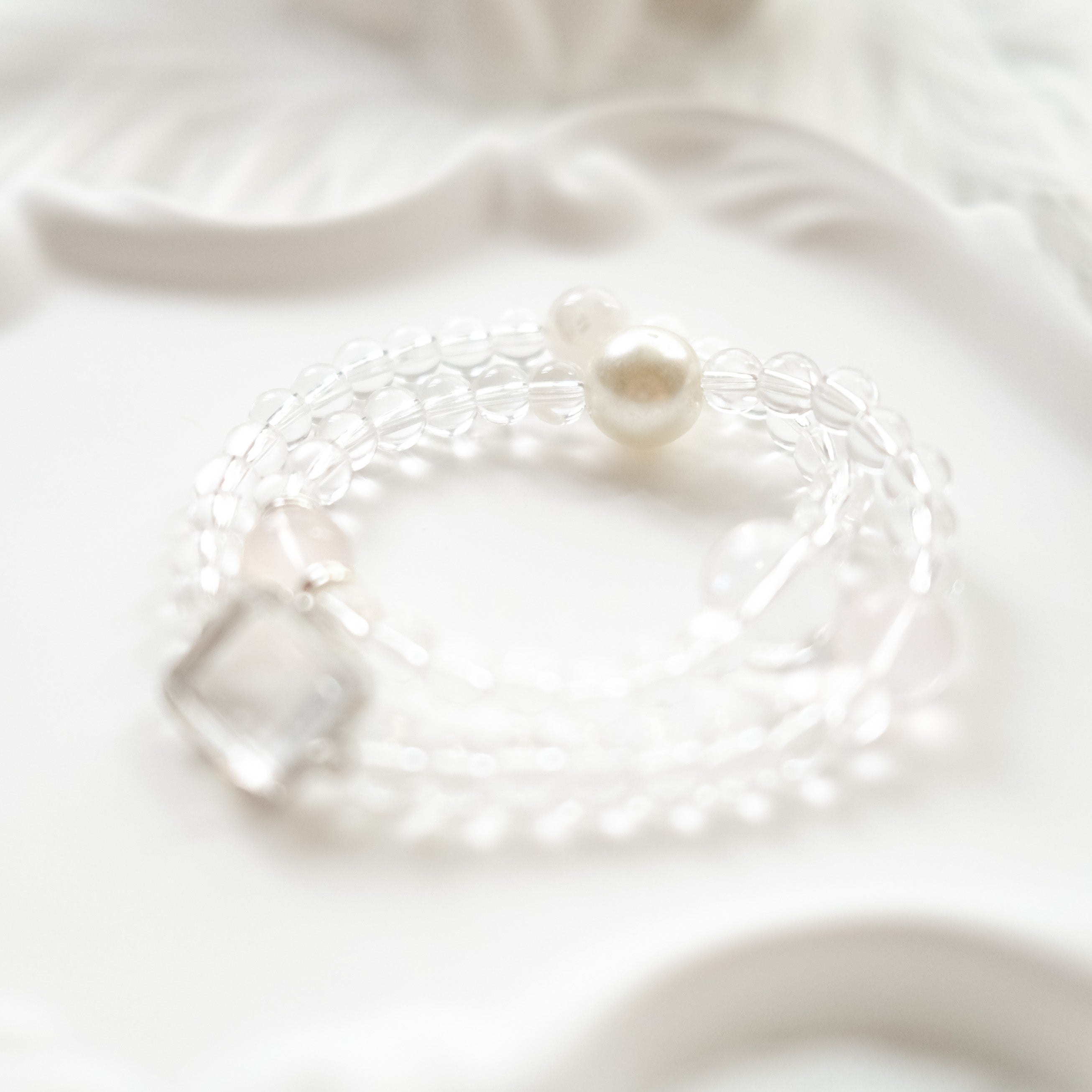 Purity & Calm – Pearl, Clear Quartz & Snow Phantom Bracelet