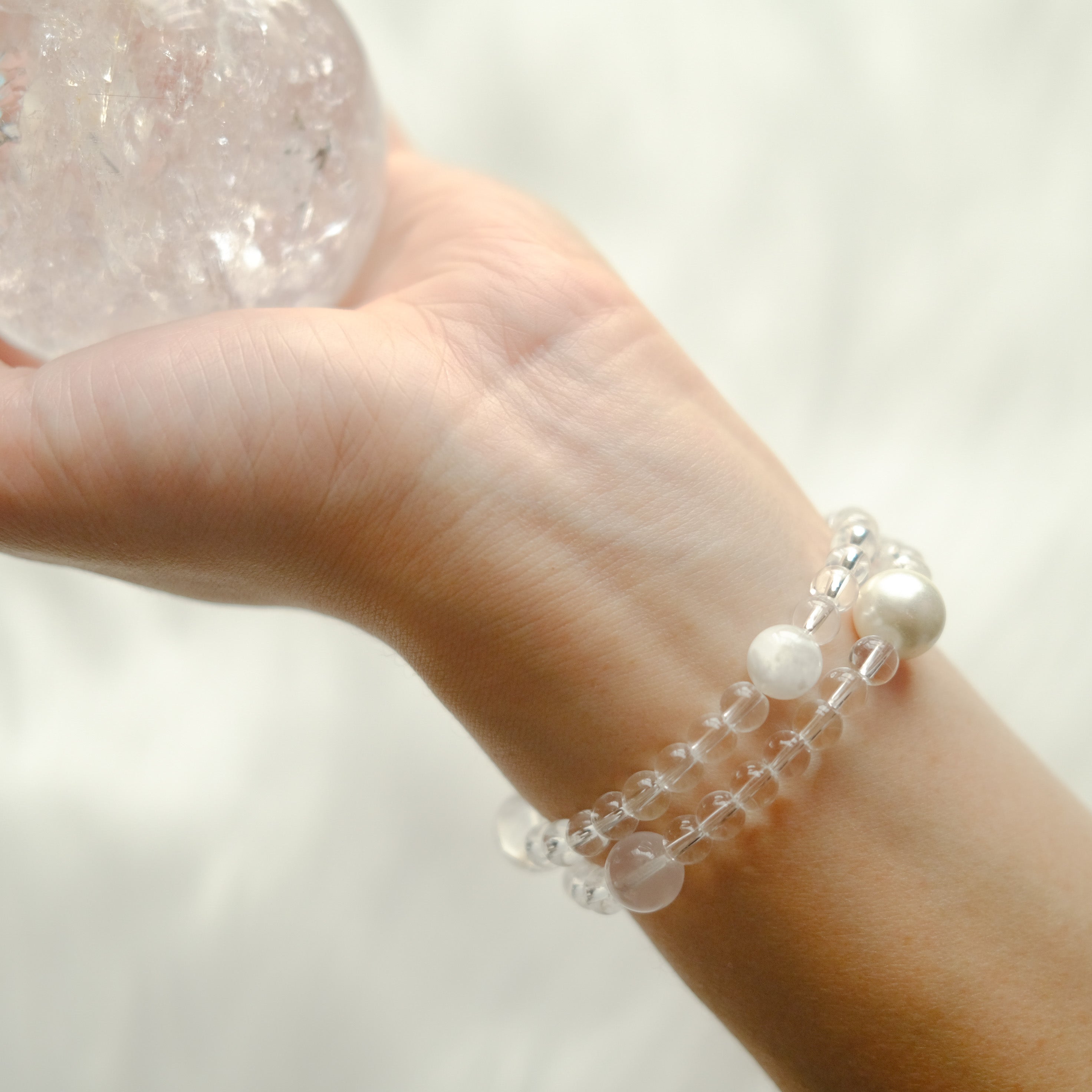 Purity & Calm – Pearl, Clear Quartz & Snow Phantom Bracelet