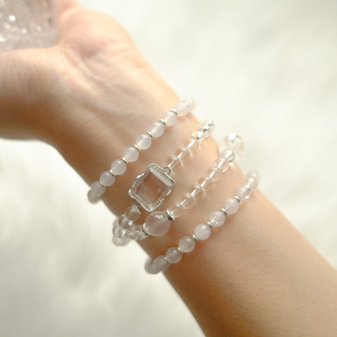 Purity & Calm – Pearl, Clear Quartz & Snow Phantom Bracelet
